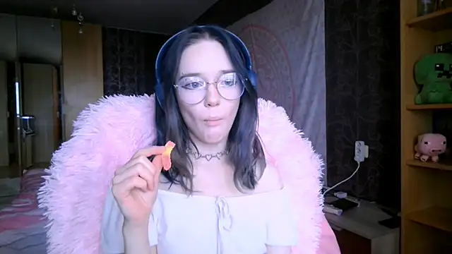 baby onface online show from 04/27/26, 08:45