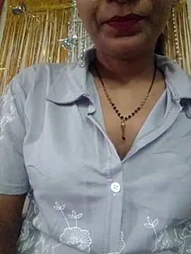 khushi ji00 online show from 06/17/26, 10:28