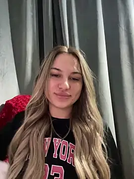 Snapshot of ScarlettMussee chatting on 04/06/26, 06:42 ScarlettMussee online show from 04/06/26, 06:42