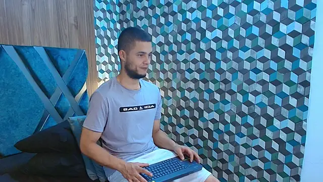 Snapshot of Joaho_Fernandez chatting on 06/24/26, 09:03 Joaho Fernandez online show from 06/24/26, 09:03