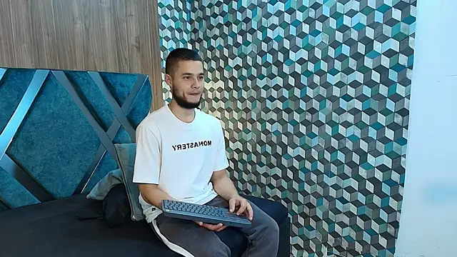 Snapshot of Joaho_Fernandez chatting on 07/06/26, 09:28 Joaho Fernandez online show from 07/06/26, 09:28
