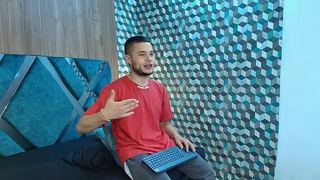 Snapshot of Joaho_Fernandez chatting on 07/16/26, 06:25 Joaho Fernandez online show from 07/16/26, 06:25