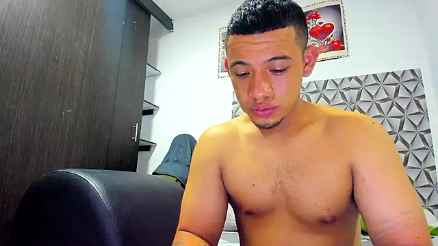 Snapshot of Benjamin_lich chatting on 03/25/26, 07:20 Benjamin lich online show from 03/25/26, 07:20