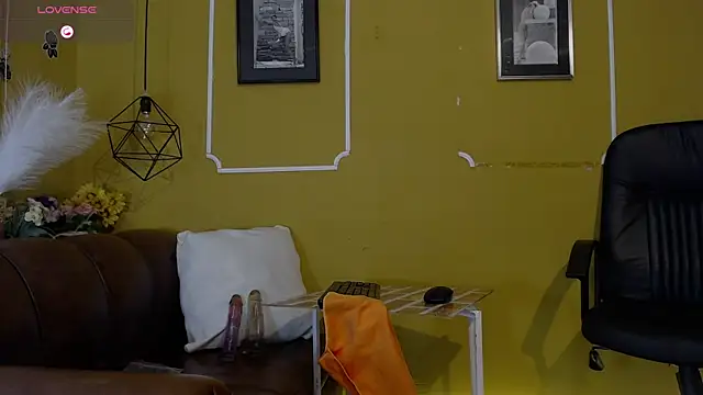 Snapshot of AmericaMillan_ds chatting on 03/30/26, 01:56 AmericaMillan ds online show from 03/30/26, 01:56