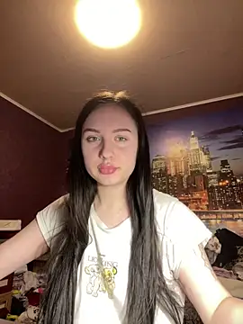 Snapshot of Avellya chatting on 03/27/26, 02:39 Avellya online show from 03/27/26, 02:39