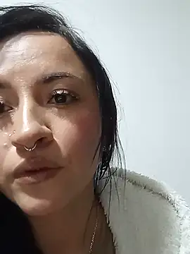 Snapshot of kimberly_peter chatting on 06/14/26, 02:24 kimberly peter online show from 06/14/26, 02:24