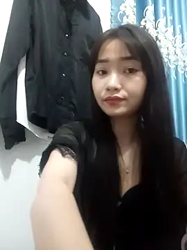 Snapshot of Xiangchuu chatting on 03/25/26, 01:11 Xiangchuu online show from 03/25/26, 01:11