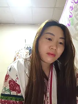Snapshot of he-se-kin chatting on 04/11/26, 11:42 he-se-kin online show from 04/11/26, 11:42