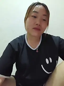 Snapshot of he-se-kin chatting on 05/21/26, 01:07 he-se-kin online show from 05/21/26, 01:07