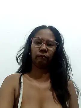 Karen La Flaca online show from 03/28/26, 04:45