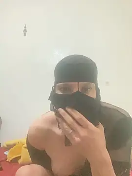 Snapshot of Ashwak-sexy chatting on 03/25/26, 03:56 Ashwak-sexy online show from 03/25/26, 03:56