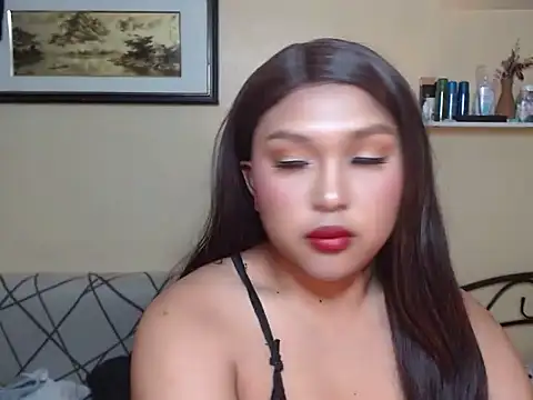 Snapshot of OliveSexyTS chatting on 03/25/26, 05:46 OliveSexyTS online show from 03/25/26, 05:46