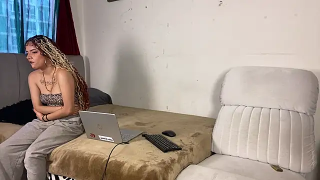 perceo and saddie online show from 05/24/26, 08:03