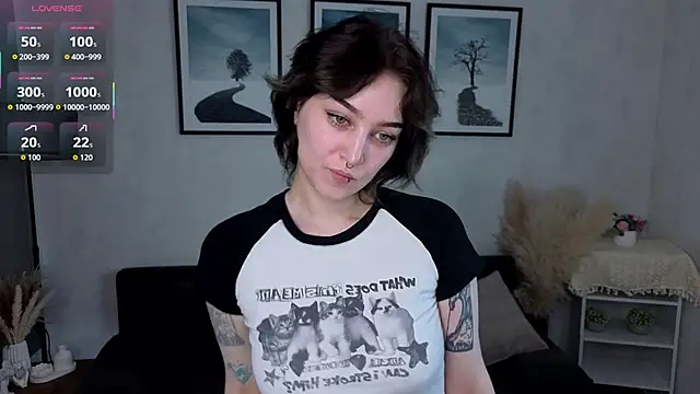 WavaMaddison online show from 05/11/26, 01:44
