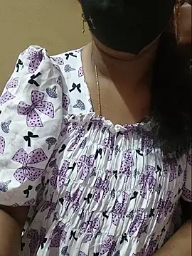Latha lovely online show from 05/19/26, 03:51