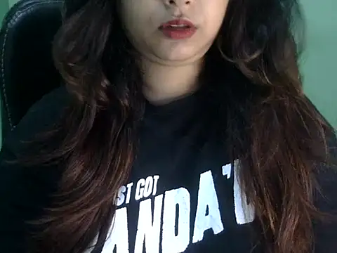 Snapshot of shivi_jaan chatting on 05/14/26, 02:07 shivi jaan online show from 05/14/26, 02:07