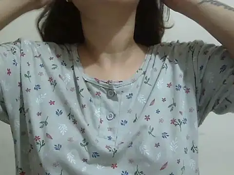 Snapshot of shivi_jaan chatting on 06/03/26, 03:39 shivi jaan online show from 06/03/26, 03:39