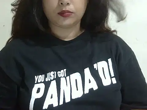 Snapshot of shivi_jaan chatting on 06/21/26, 04:31 shivi jaan online show from 06/21/26, 04:31
