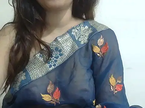 Snapshot of shivi_jaan chatting on 07/12/26, 01:40 shivi jaan online show from 07/12/26, 01:40