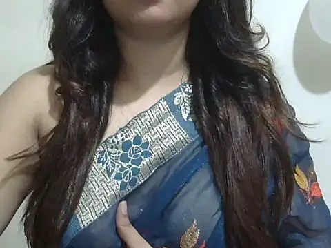 Snapshot of shivi_jaan chatting on 07/15/26, 05:29 shivi jaan online show from 07/15/26, 05:29