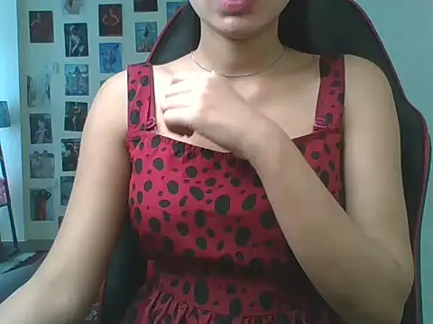 Snapshot of sweety_gaur chatting on 04/05/26, 05:04 sweety gaur online show from 04/05/26, 05:04