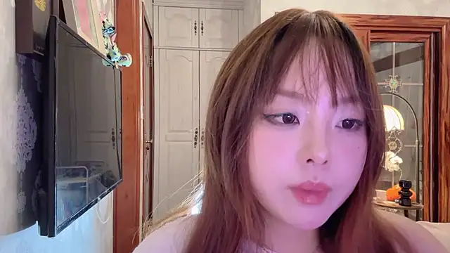 thelittlexx online show from 05/18/26, 07:36