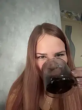 Snapshot of MaryMathews chatting on 03/26/26, 09:04 MaryMathews online show from 03/26/26, 09:04