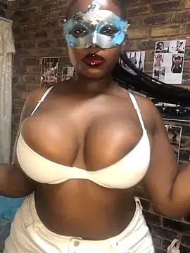 Snapshot of HornyMysteryx chatting on 04/15/26, 02:46 HornyMysteryx online show from 04/15/26, 02:46