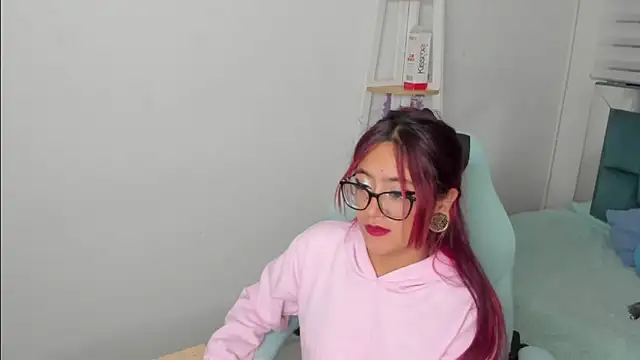 Sara Red X online show from 05/31/26, 03:26