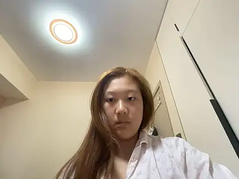 tutu512 online show from 04/22/26, 10:39