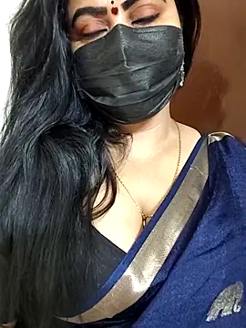 Snapshot of Anushka_flower chatting on 06/01/26, 02:57 Anushka flower online show from 06/01/26, 02:57