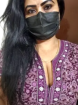 Snapshot of Anushka_flower chatting on 06/10/26, 03:44 Anushka flower online show from 06/10/26, 03:44