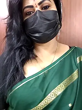 Snapshot of Anushka_flower chatting on 06/20/26, 12:58 Anushka flower online show from 06/20/26, 12:58