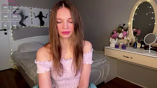 Snapshot of OdetteTrentinella chatting on 03/31/26, 06:25 OdetteTrentinella online show from 03/31/26, 06:25