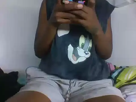 Snapshot of kamza37 chatting on 03/31/26, 05:57 kamza37 online show from 03/31/26, 05:57