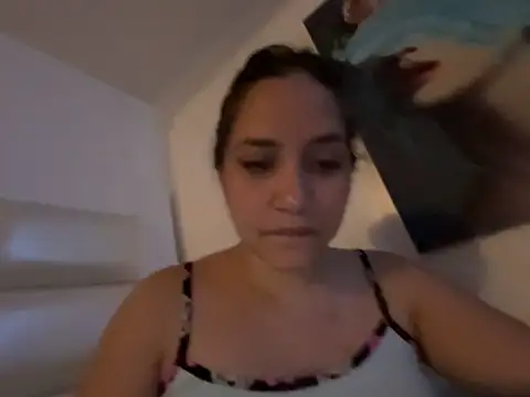 SashaCollins27 online show from 04/01/26, 04:46