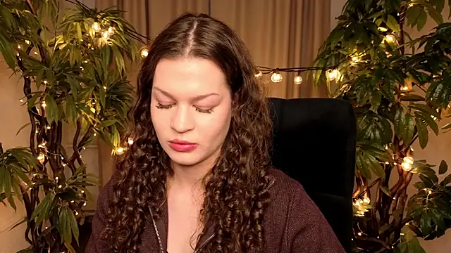 Snapshot of SusanBailley chatting on 04/05/26, 10:45 SusanBailley online show from 04/05/26, 10:45