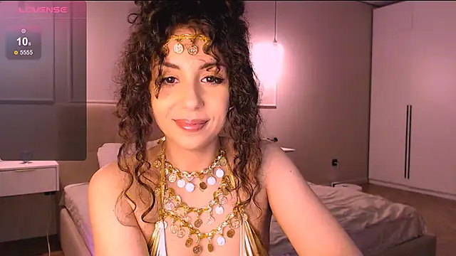 curly jade  online show from 04/25/26, 09:23