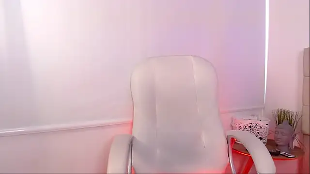 Snapshot of valkiria_sex_ chatting on 03/26/26, 01:49 valkiria sex online show from 03/26/26, 01:49