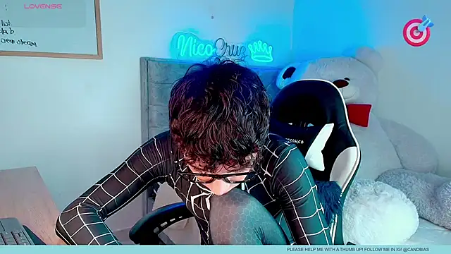 Snapshot of niico_prince chatting on 03/26/26, 08:03 niico prince online show from 03/26/26, 08:03