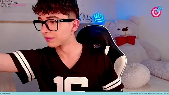 Snapshot of niico_prince chatting on 04/19/26, 08:11 niico prince online show from 04/19/26, 08:11