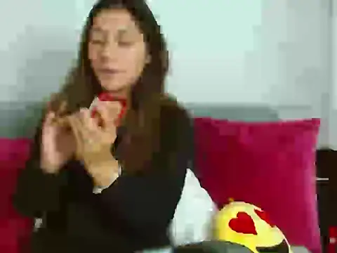 Snapshot of Violet_Donell chatting on 05/14/26, 01:12 Violet Donell online show from 05/14/26, 01:12