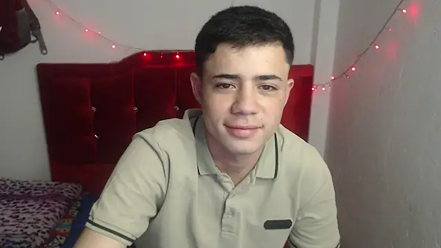Snapshot of Jairito_989 chatting on 04/14/26, 01:06 Jairito 989 online show from 04/14/26, 01:06