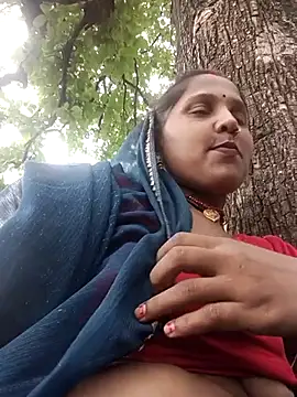 PUNAM  KHAN online show from 07/08/26, 05:45
