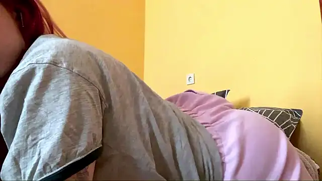 Snapshot of PleasureCastle chatting on 03/26/26, 12:33 PleasureCastle online show from 03/26/26, 12:33