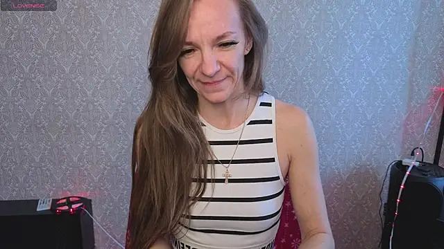 Snapshot of jesica_mooonn chatting on 03/27/26, 08:20 jesica mooonn online show from 03/27/26, 08:20