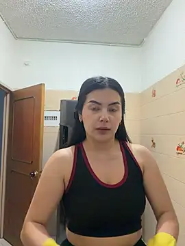 Snapshot of Cami_olarte chatting on 07/13/26, 10:56 Cami olarte online show from 07/13/26, 10:56