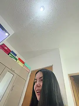 Snapshot of Cami_olarte chatting on 07/21/26, 06:54 Cami olarte online show from 07/21/26, 06:54