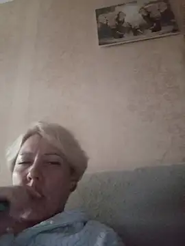 Snapshot of StellaSwan7293 chatting on 04/04/26, 09:29 StellaSwan7293 online show from 04/04/26, 09:29