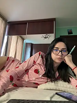 TheaMerve online show from 04/22/26, 01:01